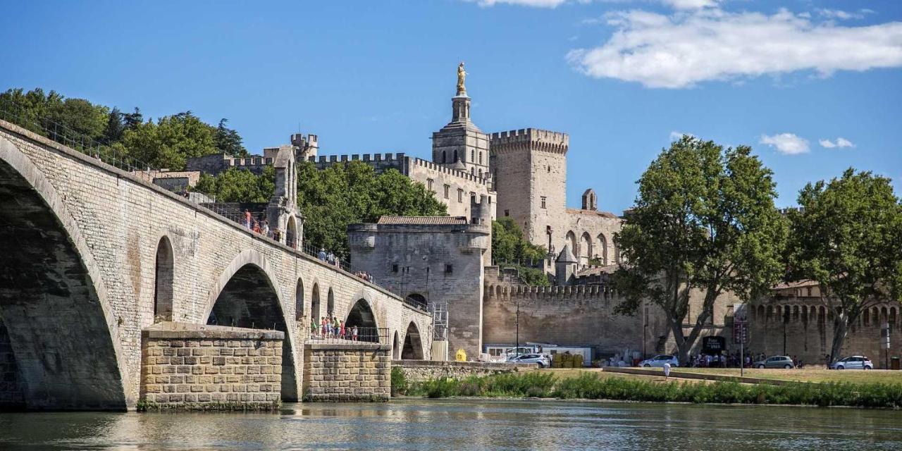 Gite En Provence Proche Avignon Sauveterre  Kültér fotó